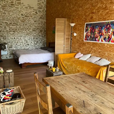 Πανσιόν La Ptite Pause 3*